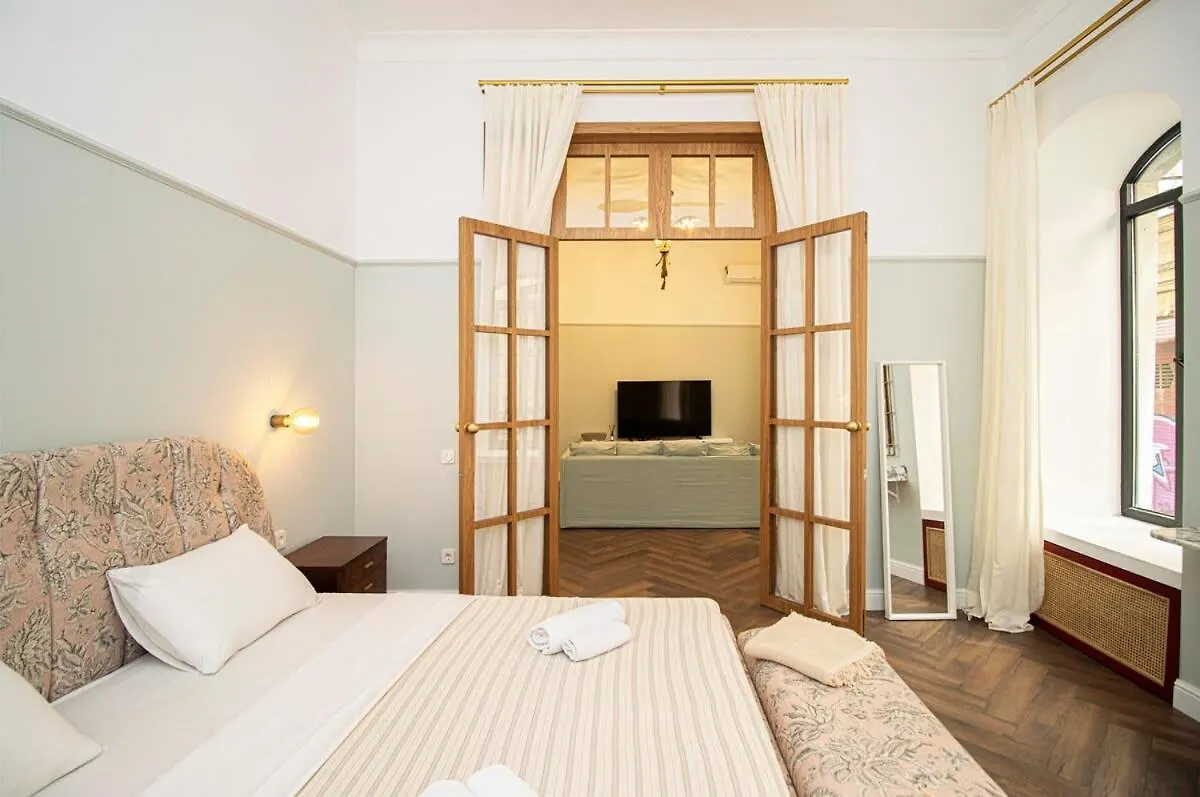 Chic 1Br Sololaki Center Retreat - By Wehost Διαμέρισμα Τυφλίδα